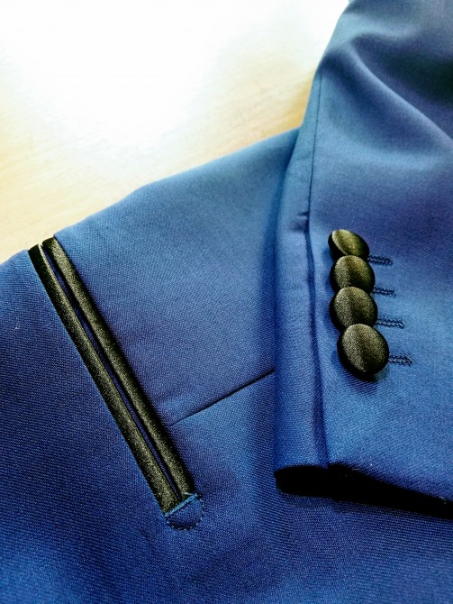 タキシード_20200327_104456