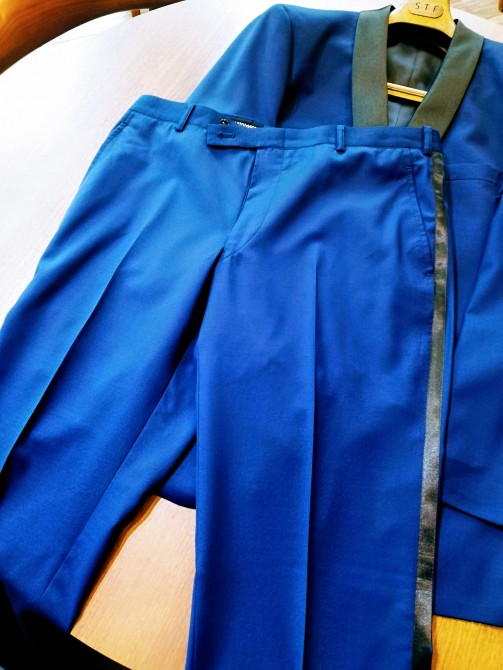 タキシード_20200327_104602