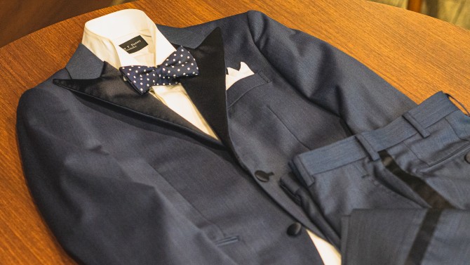 タキシード切替「斜めタキシード」