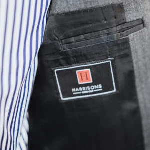 横浜テーラーナガサカイギリスの有名生地ブランド「ハリソンズオブ