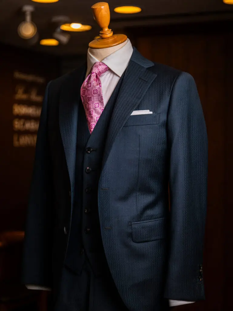 横浜テーラーナガサカDORMEUILフェア特集：深みのあるグリーンスーツ