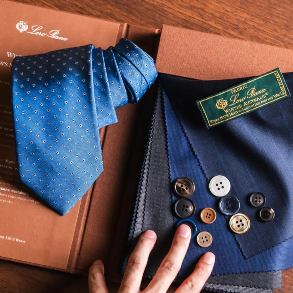 新品未使用ヒルトン ロロピアーナ オーストラリス セットアップ 150's A5 新品未使用ヒルトン ロロピアーナ オーストラリス セットアップ 150's